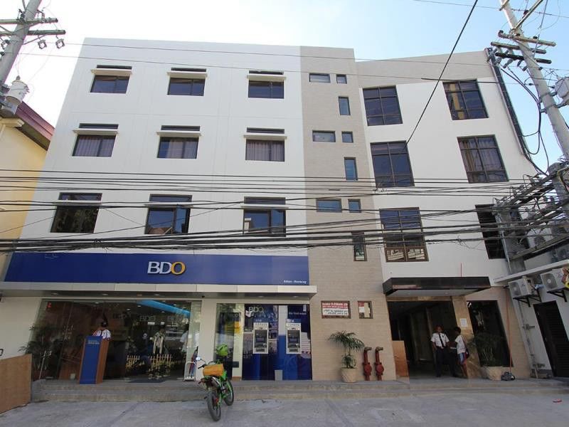 คราวน์ เรเจนซี คอร์ทยาร์ด โฮเต็ล Hotel Balabag  ภายนอก รูปภาพ